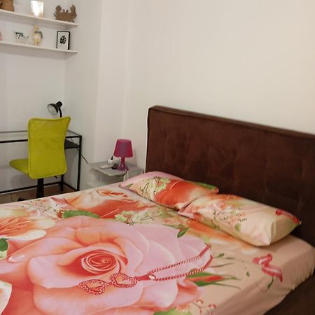 Aperriton Apartment Athena Bagian luar foto